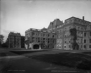 Vassar College, Poughkeepsie, New York, ca 1904